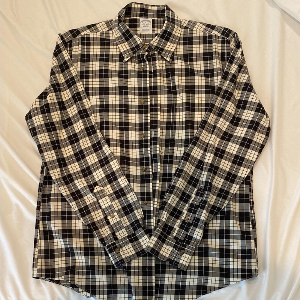 Brooks Brothers Black and White Casual Button Down Shirt